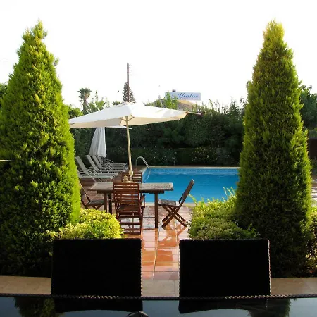 别墅 Titopan Holiday Villas